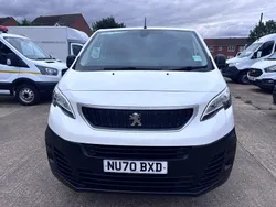 White Used 2020 Peugeot Expert Van | £6,350 (Good price)