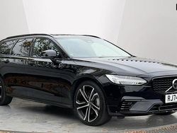 Metallic onyx black Used 2024 Volvo V90 Ultra Estate | £42,893 (Fair price)