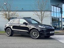 Black Used 2016 Porsche Macan S SUV | £21,995 (Good price)