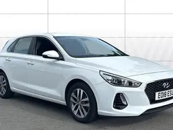 White Used 2018 Hyundai i30 SE Hatchback | £9,000 (Fair price)