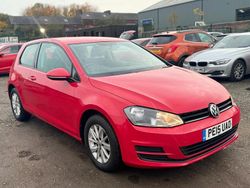 Red Used 2015 VW Golf VII S Hatchback | £6,390 (Good price)