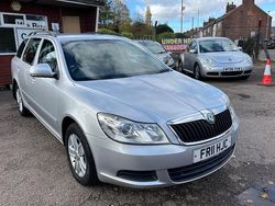 Silver Used 2011 Skoda Octavia SE Estate | £2,175 (Fair price)