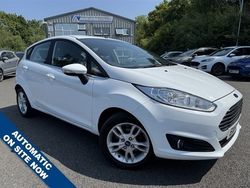 White Used 2015 Ford Fiesta Zetec Hatchback | £9,299 (Fair price)