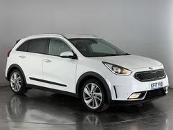 White Used 2017 Kia Niro 3 SUV | £12,750 (Good price)