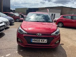 Red Used 2018 Hyundai i20 SE Hatchback | £4,999 (Fair price)
