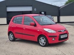 Red Used 2009 Hyundai i10 Comfort Hatchback | £1,500 (Fair price)