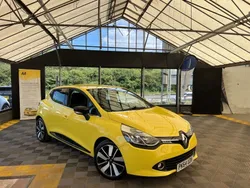 Yellow Used 2014 Renault Clio IV Dynamique Hatchback | £7,775 (Fair price)