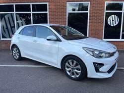White Used 2021 Kia Rio 3 Hatchback | £7,292 (Good price)