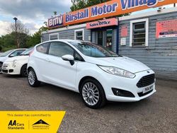 White Used 2014 Ford Fiesta Titanium Hatchback | £2,495 (Fair price)