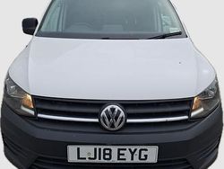 White Used 2018 VW Caddy Maxi Startline MPV | £7,495 (Fair price)