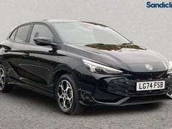 Metallic black pearl Used 2024 MG MG3 Trophy Hatchback | £15,700 (Good price)