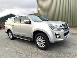 Silver Used 2020 Isuzu Pick up Pickup | £16,188 (Super price)