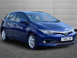 Orion blue Used 2016 Toyota Auris Hybrid Business Edition Hatchback | £10,791 (Fair price)