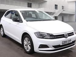 White Used 2019 VW Polo SE Hatchback | £8,995 (Fair price)