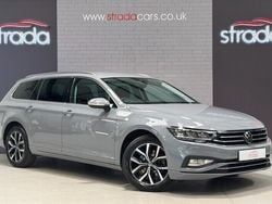Grey Used 2022 VW Passat SEL Estate | £19,462 (Fair price)