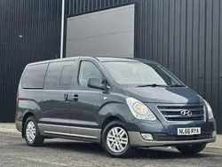 Blue Used 2016 Hyundai I800 SE MPV | £15,990 (Fair price)