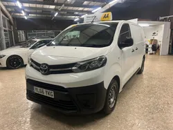 White Used 2017 Toyota Proace Van | £6,991 (Fair price)