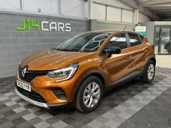 Orange Used 2022 Renault Captur Iconic SUV | £13,995 (Fair price)