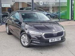 Black magic pearl effect Used 2021 Skoda Octavia SE Technology Hatchback | £14,401 (Fair price)