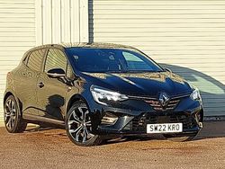 Black Used 2022 Renault Clio V SE Hatchback | £15,698 (Fair price)