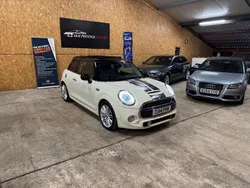 White Used 2014 Mini Cooper S Hatch Hatchback | £8,299 (Fair price)