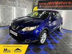 Blue Used 2017 Nissan Qashqai Acenta SUV | £8,495 (Good price)