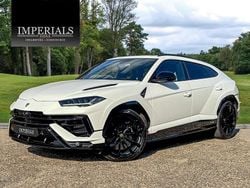 White Used 2024 Lamborghini Urus SUV | £216,948 (Fair price)