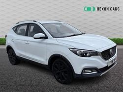 White Used 2018 MG ZS Excite Sedan | £6,795 (Fair price)