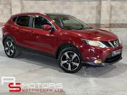 Red Used 2016 Nissan Qashqai N-Connecta SUV | £7,790 (Fair price)