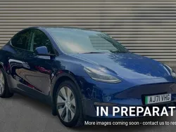 Blue Used 2022 Tesla Model Y Long Range SUV | £28,250 (Good price)