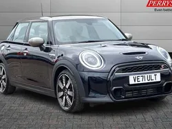 Used 2022 Mini Cooper S Exclusive Hatchback | £16,895 (Fair price)