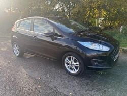 Black Used 2015 Ford Fiesta Zetec Hatchback | £4,495 (Fair price)