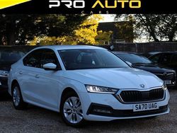 White Used 2021 Skoda Octavia SE Technology Hatchback | £14,700 (Good price)