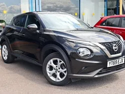 Black Used 2019 Nissan Juke N-Connecta SUV | £12,489 (Good price)