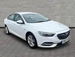 White Used 2018 Vauxhall Insignia Design Edition Hatchback | £5,995 (Fair price)