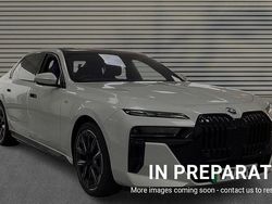Mineral white metallic Used 2023 BMW i7 M Sport Sedan | £73,991 (Fair price)