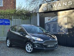 Black Used 2015 Ford Fiesta Zetec Hatchback | £3,795 (Fair price)