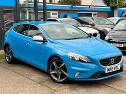 Blue Used 2015 Volvo V40 R-Design Estate | £6,280 (Good price)