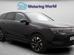 Used 2025 Vauxhall Grandland X GSe SUV | £26,158 (Good price)