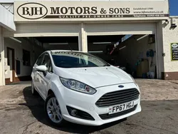White Used 2017 Ford Fiesta Zetec Hatchback | £6,988 (Good price)