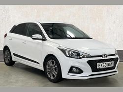 White Used 2019 Hyundai i20 Premium Hatchback | £9,490 (Fair price)