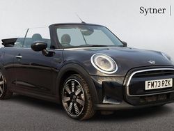 Black Used 2023 Mini Cooper Exclusive Hatchback | £23,250 (Fair price)