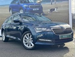 Petrol blue metallic Used 2021 Skoda Superb SE Estate | £15,990 (Fair price)