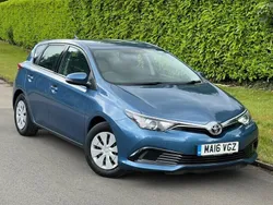 Blue Used 2016 Toyota Auris Active Hatchback | £5,490 (Fair price)