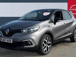 Grey/black Used 2017 Renault Captur Dynamique SUV | £6,979 (Fair price)