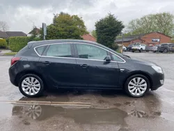Black Used 2012 Vauxhall Astra Hatchback | £2,999 (Expensive)