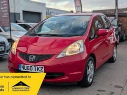 Red Used 2010 Honda Jazz ES Hatchback | £3,490 (Fair price)