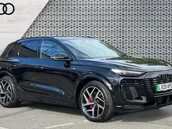 Black New 2025 Audi Q6 e-tron Advanced SUV | £54,693 (Super price)