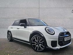 White Used 2025 Mini Cooper Hatch Hatchback | £30,000