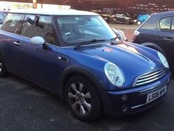 Blue Used 2006 Mini Cooper Hatch Hatchback | £990